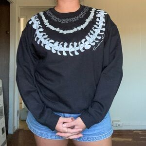 NEW Women’s Lei sweater
